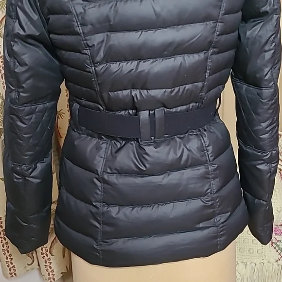 The North Face Women's Quilted Puffer Jacket - Dark Gray with Fur Hood - Picture 11 of 16